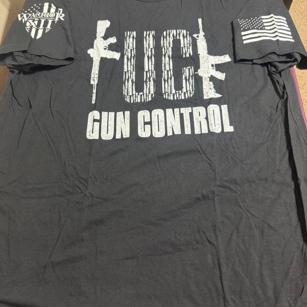 Warrior XII Mens Black Gun Control Graphic T-Shirt American Apparel 2XL